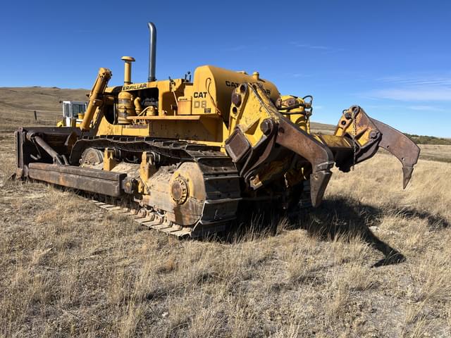 Image of Caterpillar D8 equipment image 3