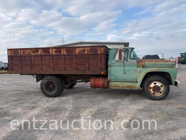 Image of Chevrolet C60 equipment image 3