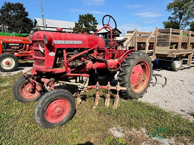 Image of Farmall Cub equipment image 1