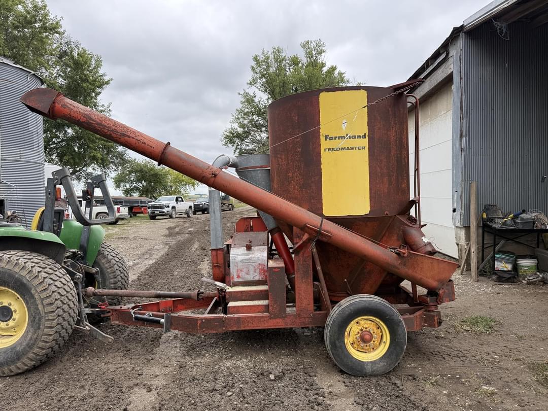 Image of Farmhand F81B Primary image