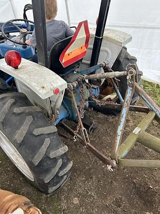 Image of Ford 1600 equipment image 3
