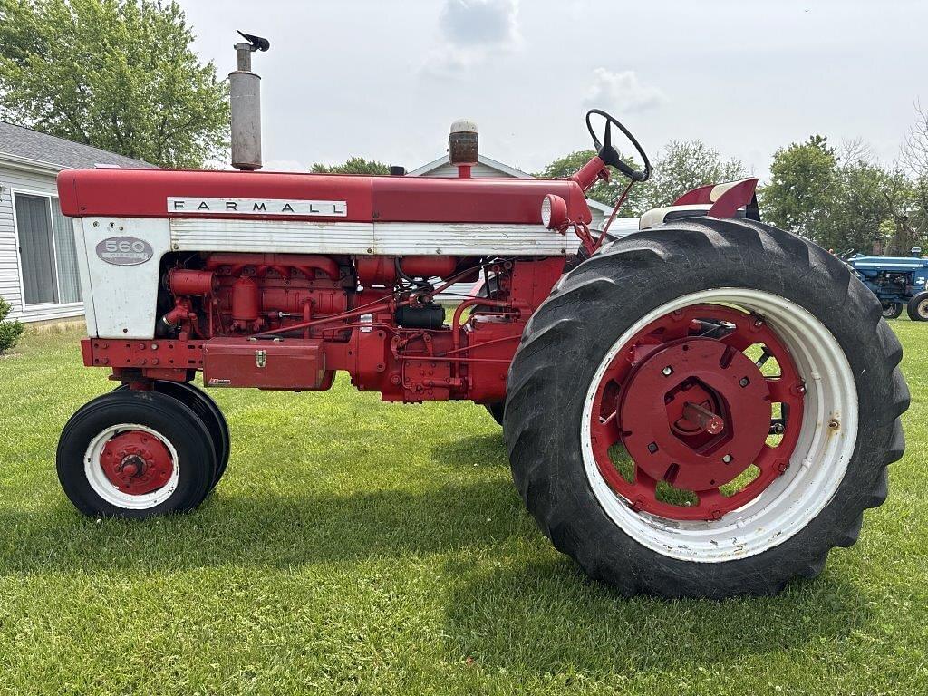 Image of Farmall 560  Primary image