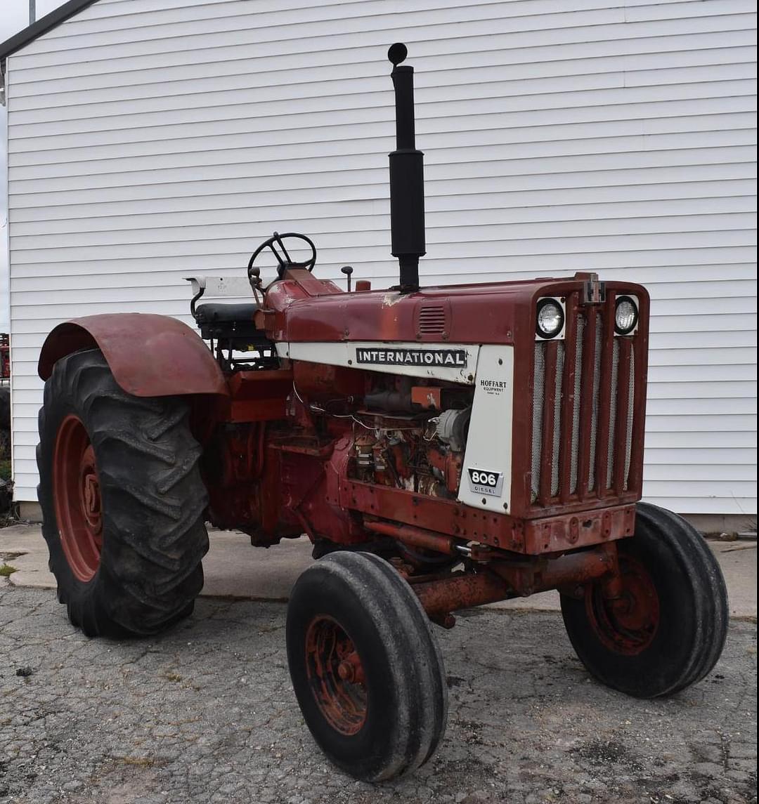 Image of International Harvester 806 Primary image