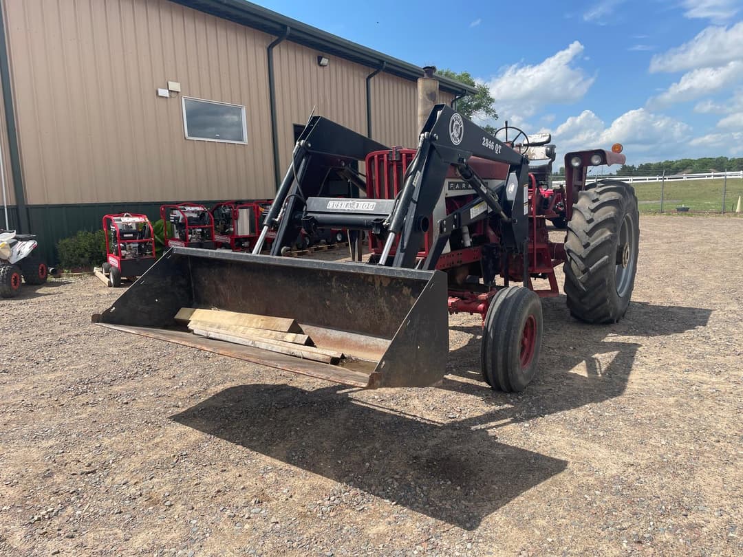 Image of International Harvester 806 Primary image