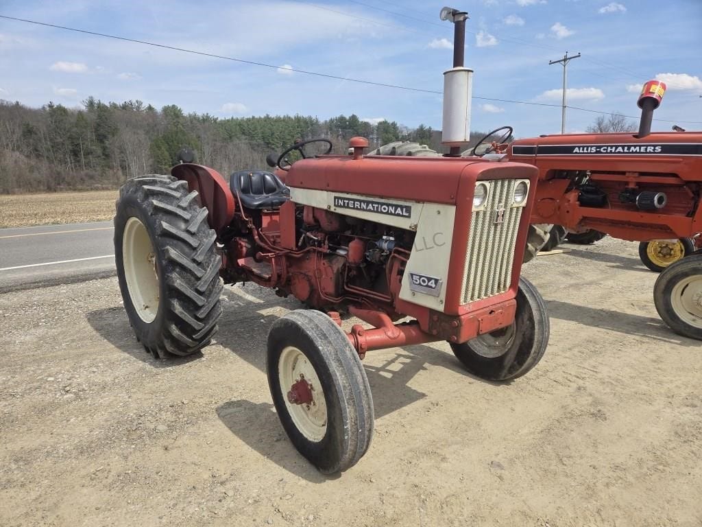 1963 International Harvester 504 Equipment Image0