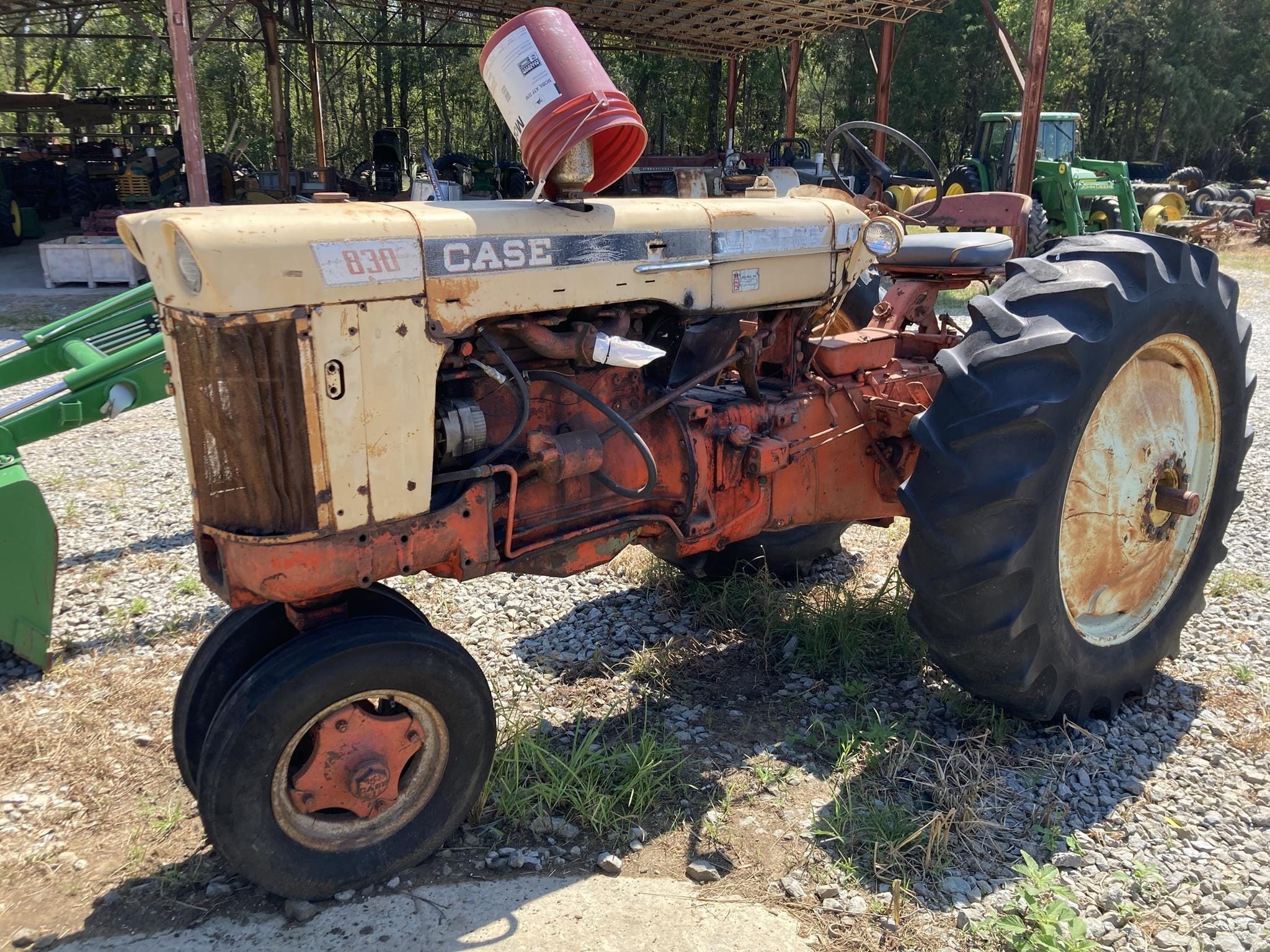 1963 J.I. Case 831 Equipment Image0