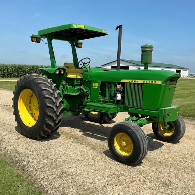 Image of John Deere 4010 equipment image 2
