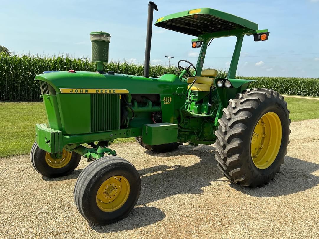 Image of John Deere 4010 Primary image