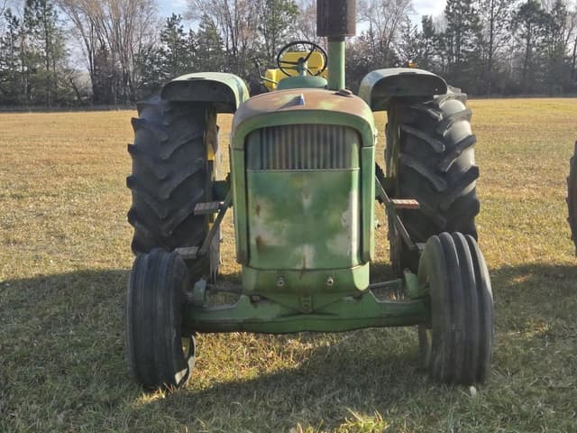 Image of John Deere 5010 equipment image 1