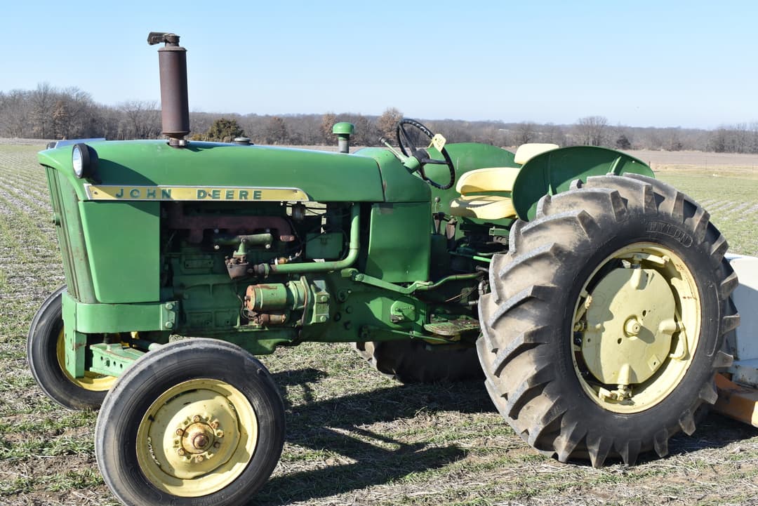 Image of John Deere 1010 Primary image