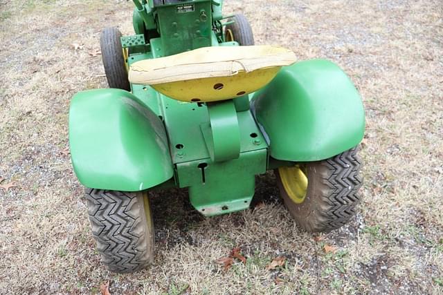 Image of John Deere 110 equipment image 2