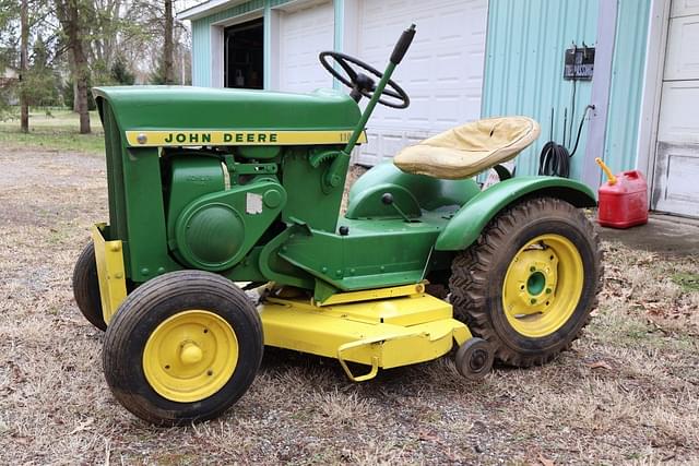 Image of John Deere 110 equipment image 1