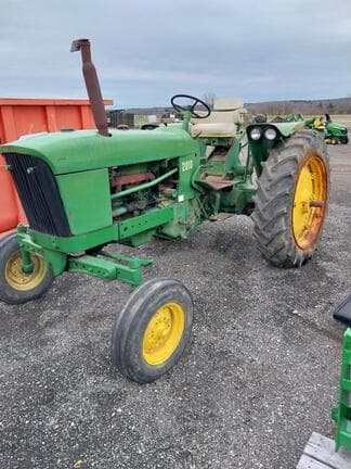 Main image John Deere 2010