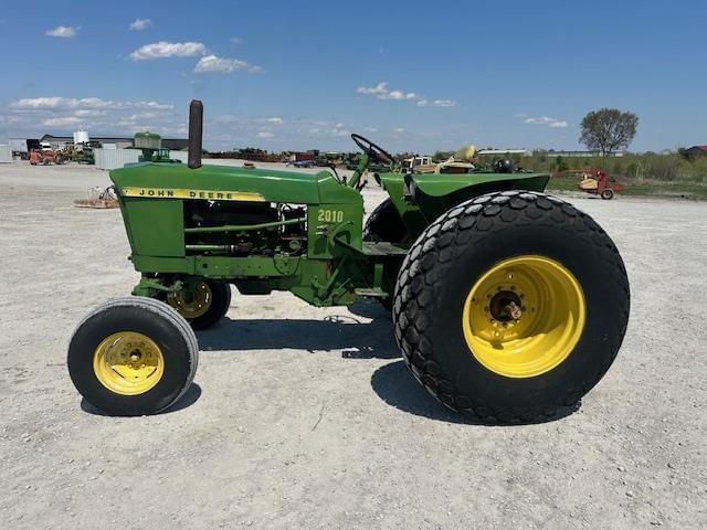 Image of John Deere 2010C equipment image 1