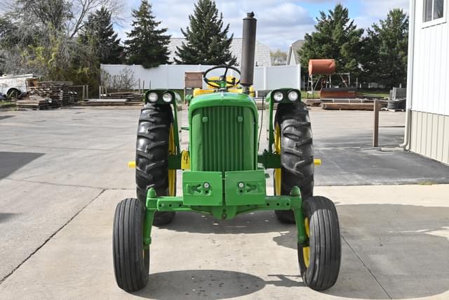 Image of John Deere 2010 equipment image 3