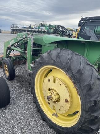 Image of John Deere 2010 equipment image 3