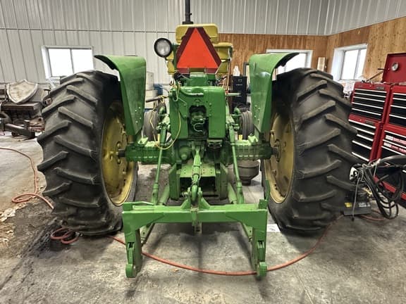 Image of John Deere 3010 equipment image 3
