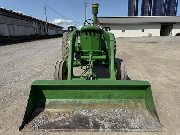 Image of John Deere 3010 equipment image 1