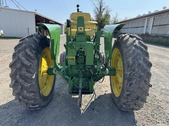 Image of John Deere 3010 equipment image 3