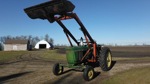 Image of John Deere 3010 equipment image 3