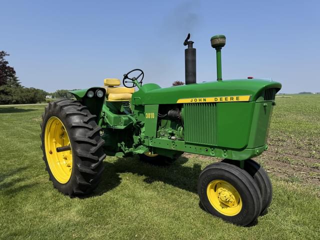 Image of John Deere 3010 equipment image 4