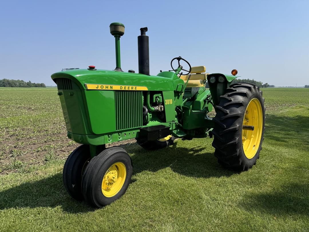 Image of John Deere 3010 Primary image
