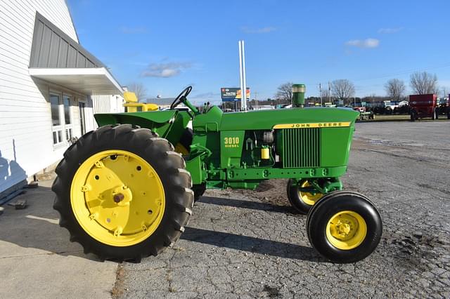 Image of John Deere 3010 equipment image 3