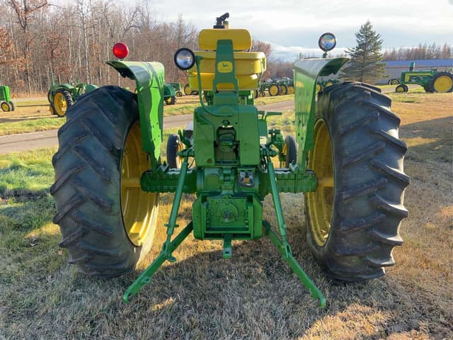Image of John Deere 3010 equipment image 3