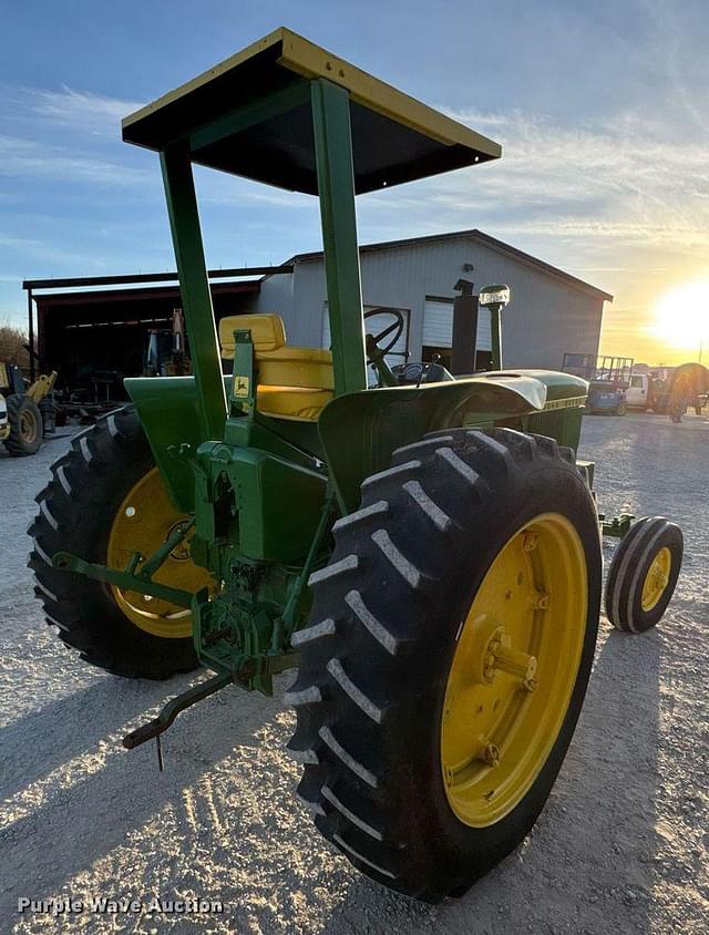 Image of John Deere 3010 equipment image 4