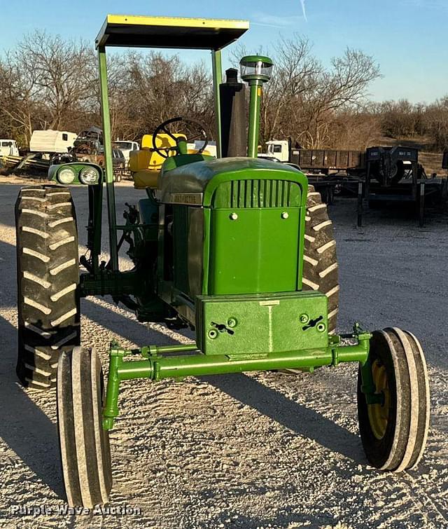 Image of John Deere 3010 equipment image 1