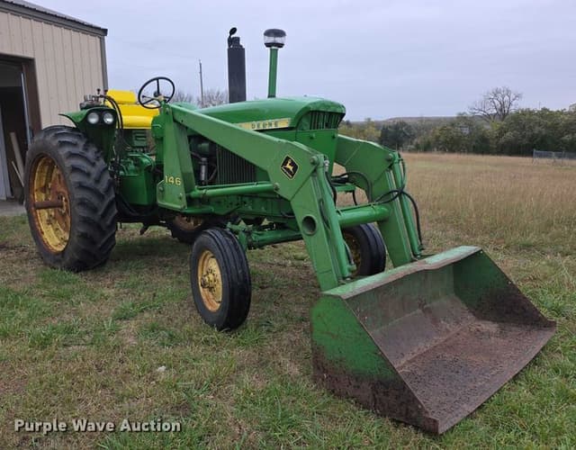Image of John Deere 3010 equipment image 2