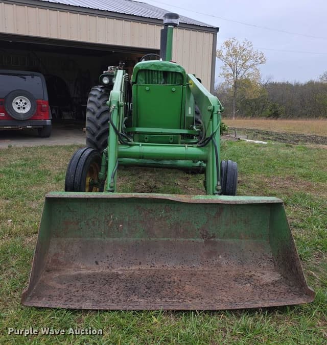 Image of John Deere 3010 equipment image 1
