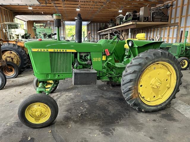 Image of John Deere 3010 equipment image 1