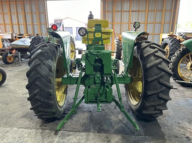 Image of John Deere 3010 equipment image 3