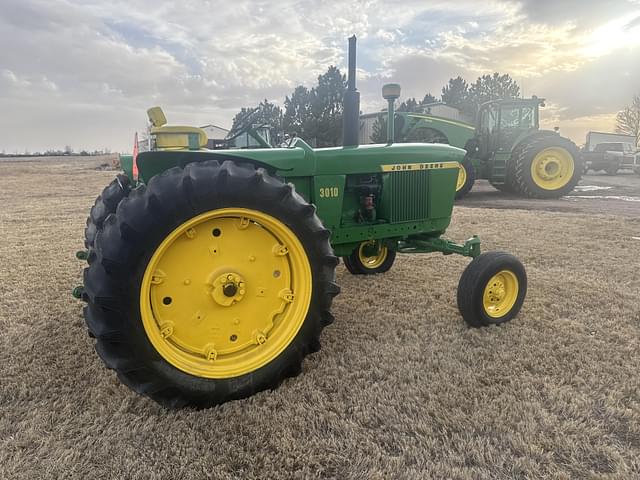 Image of John Deere 3010 equipment image 2