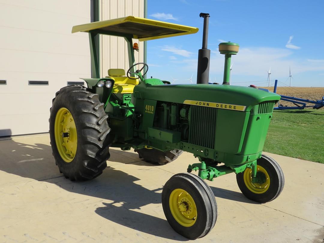 Image of John Deere 4010 Primary image