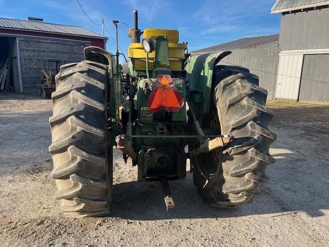 Image of John Deere 4010 equipment image 4