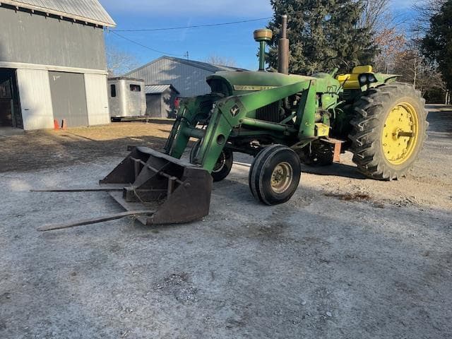 Image of John Deere 4010 Primary image