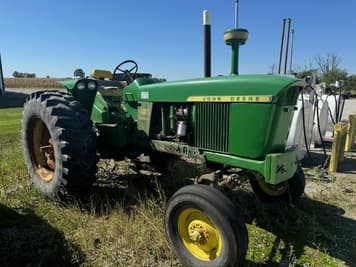Main image John Deere 4010