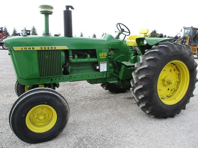 Image of John Deere 4010 equipment image 1