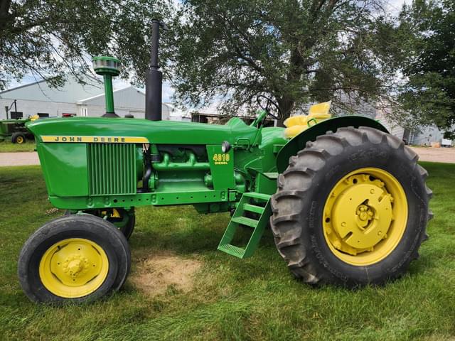 Image of John Deere 4010 equipment image 1