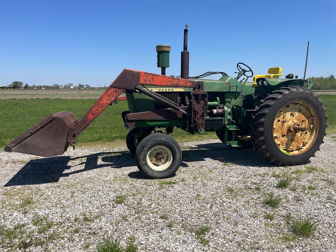 Image of John Deere 4010 Primary image