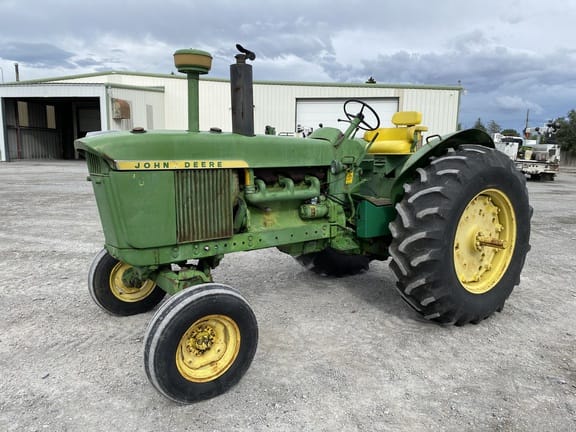 Main image John Deere 4010