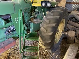 Main image John Deere 4010 3