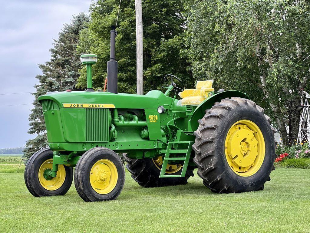 Image of John Deere 4010 Primary image