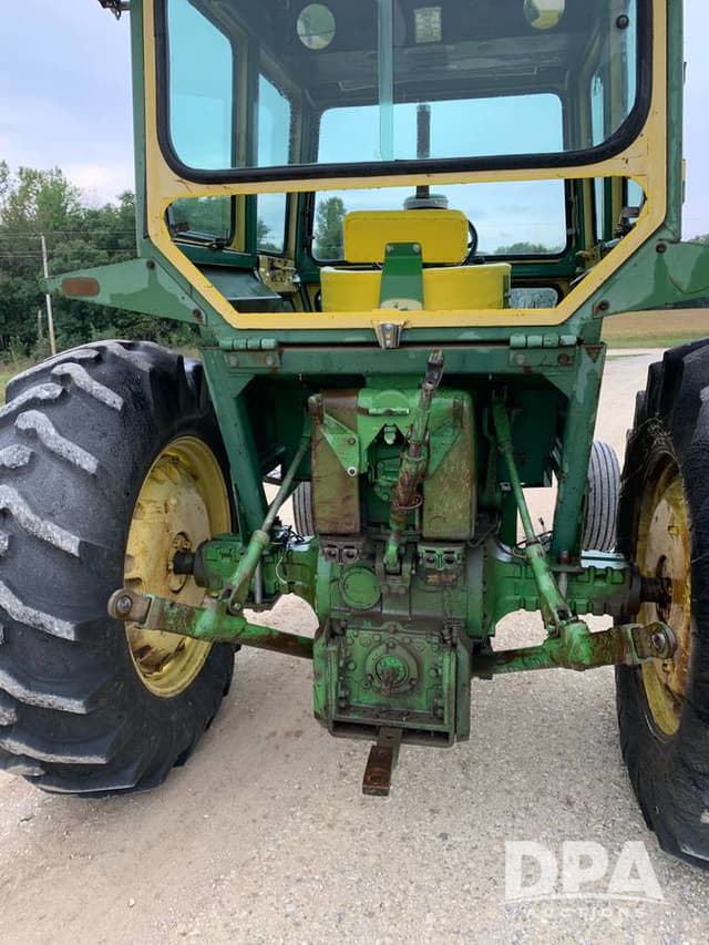 Image of John Deere 4010 equipment image 2