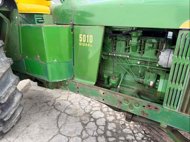 Image of John Deere 5010 equipment image 4