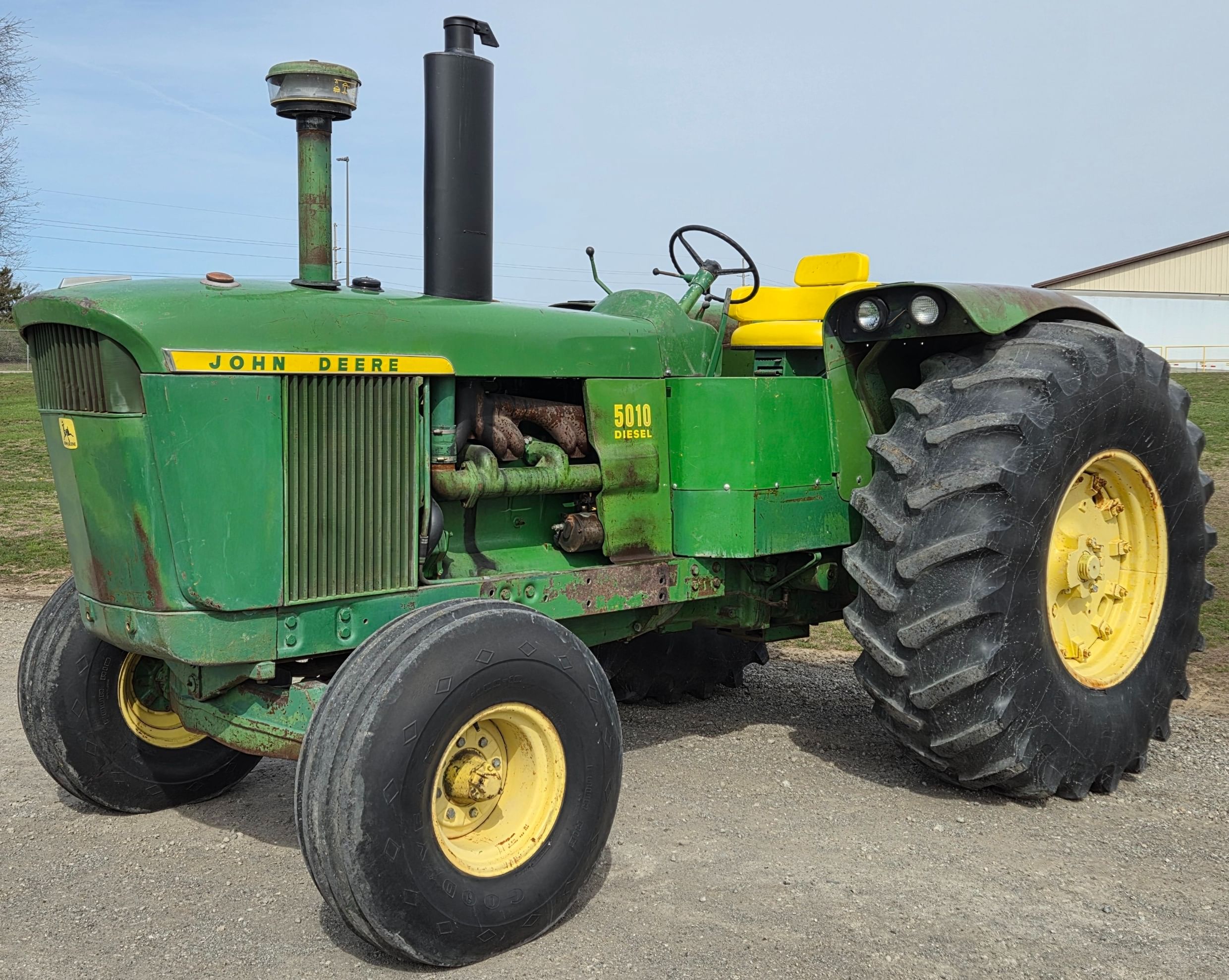 1963 John Deere 5010 Equipment Image0