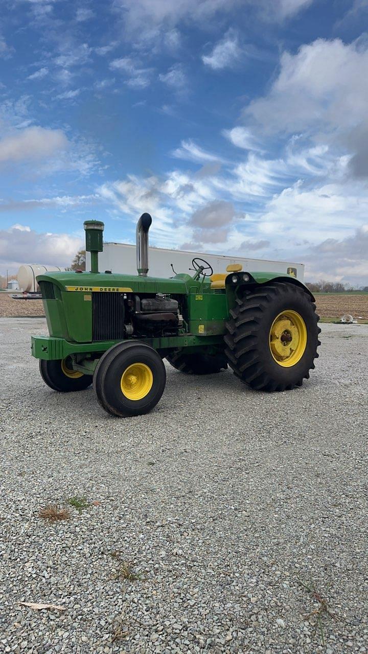 Image of John Deere 5010 Primary image