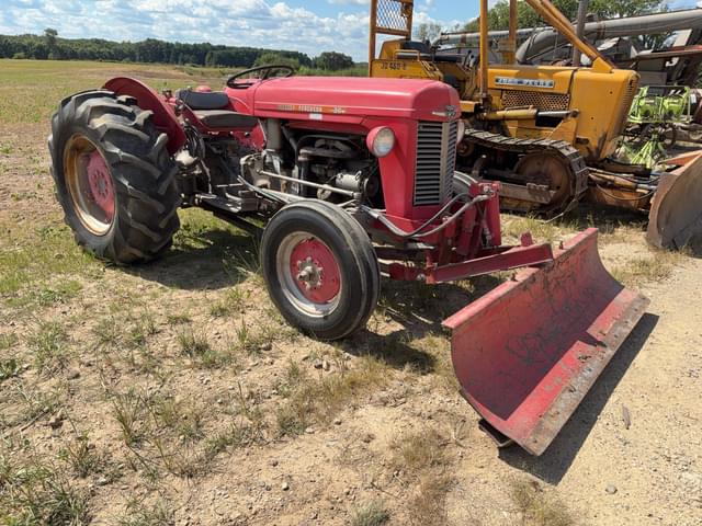 Image of Massey Ferguson 35 Deluxe equipment image 1
